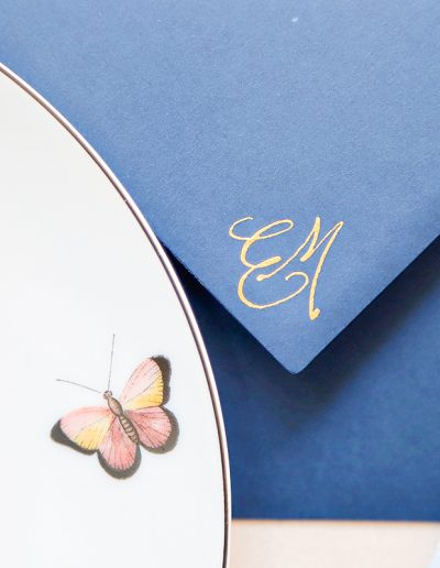 Partecipazioni matrimonio toni del blu con carta artigianale